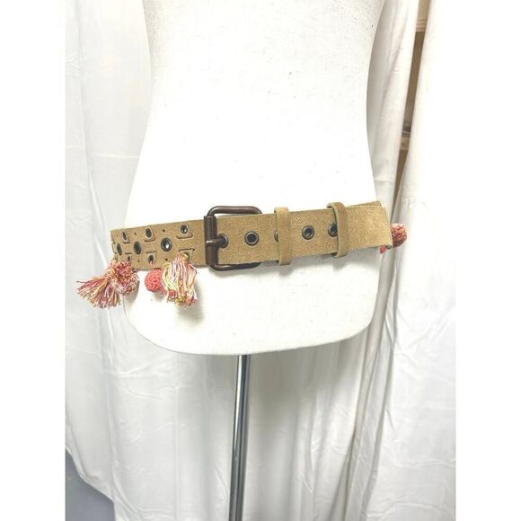 Sportmax MaxMara Beige Suede Belt w/ Grommets & Tassels - Picture 5 of 9
